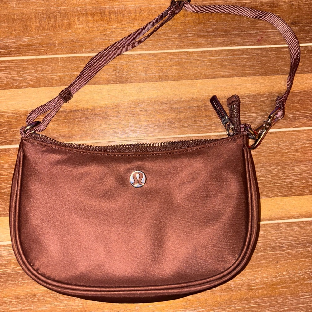 womens lululemon City Essentials Mini Shoulder Bag 1L